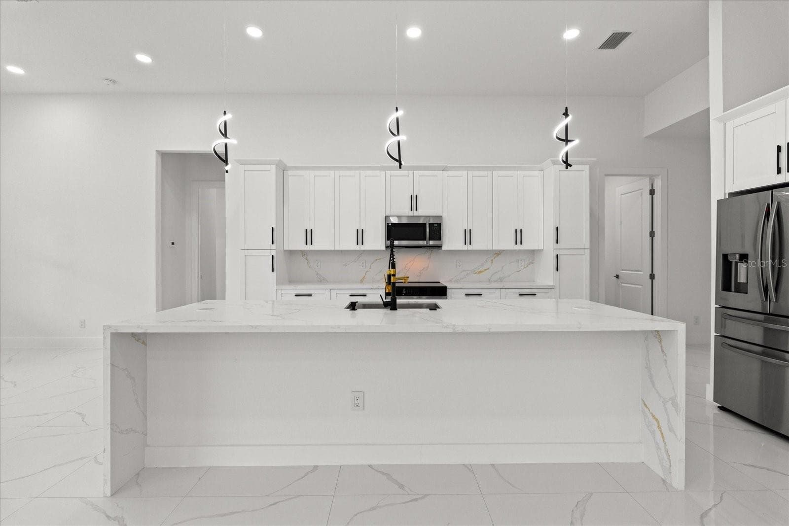 Single Family Residence at 12526 INDIAN SHELL TRL, BOKEELIA, photo 19 of 52
