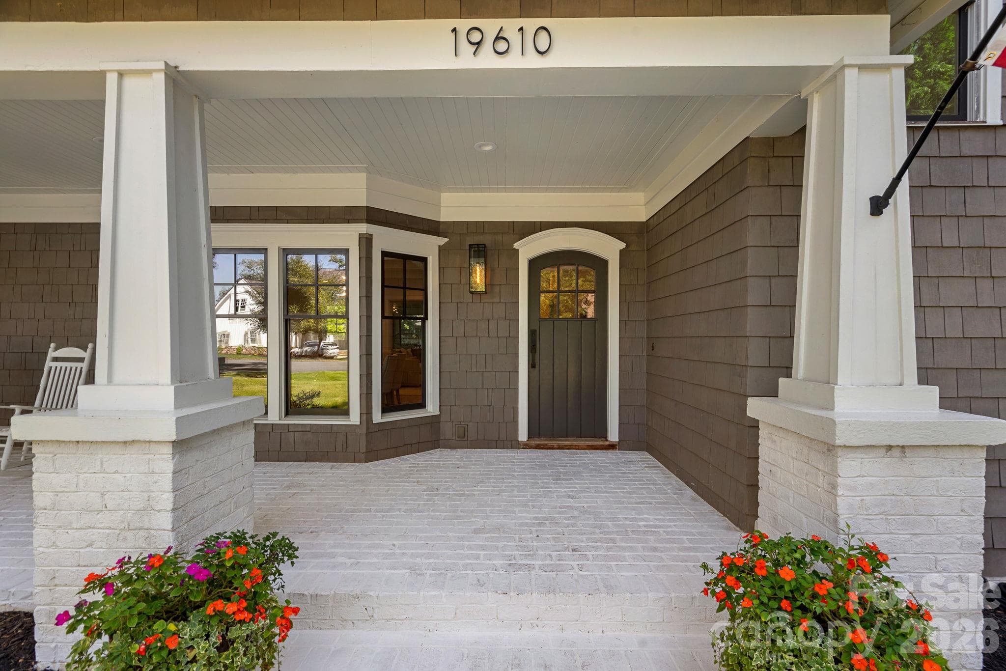 Single Family Residence at 19610 Weavers Circle, Cornelius, photo 4 of 46