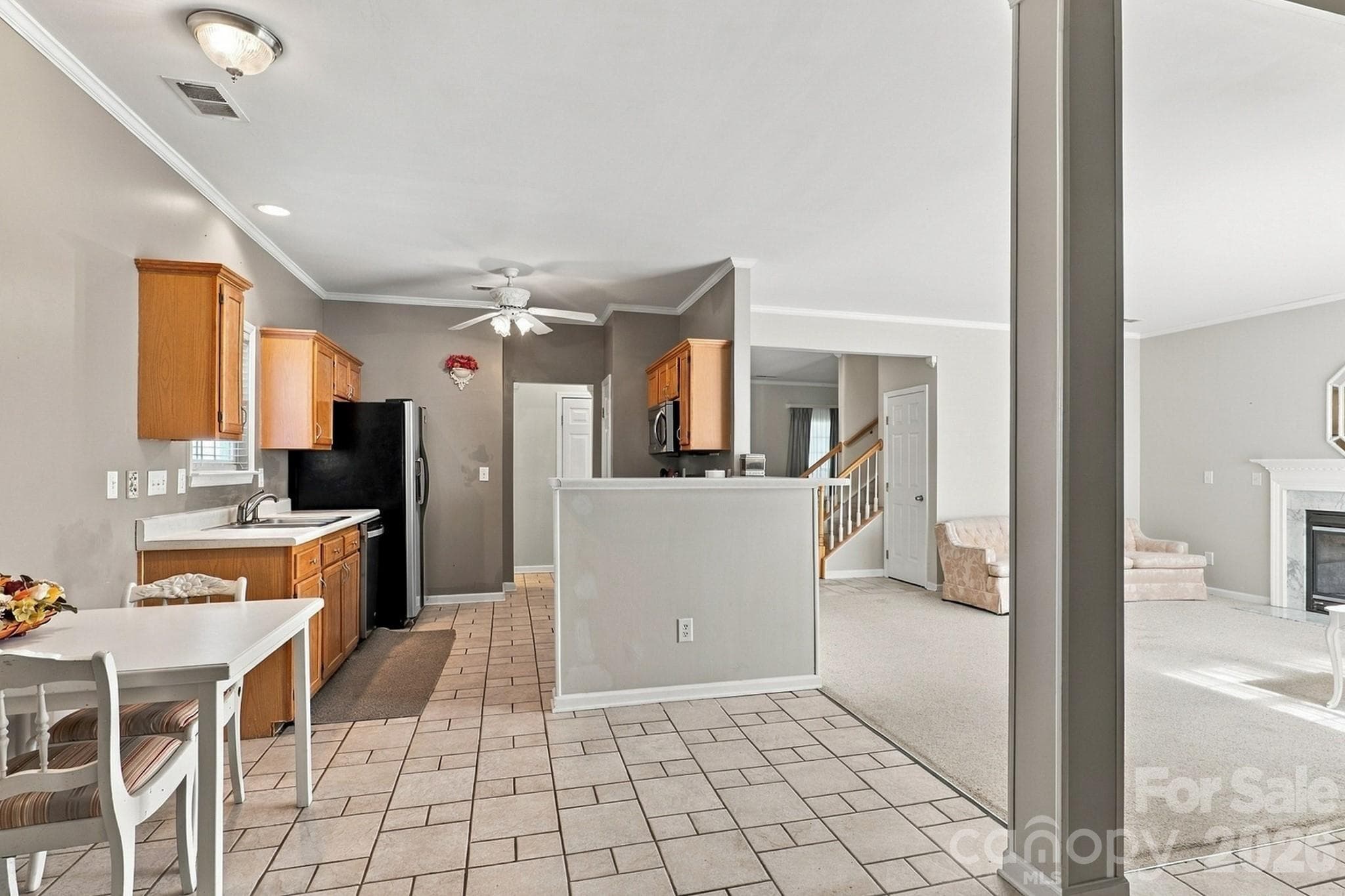 Single Family Residence at 9115 Swallow Tail Lane, Charlotte, photo 14 of 29