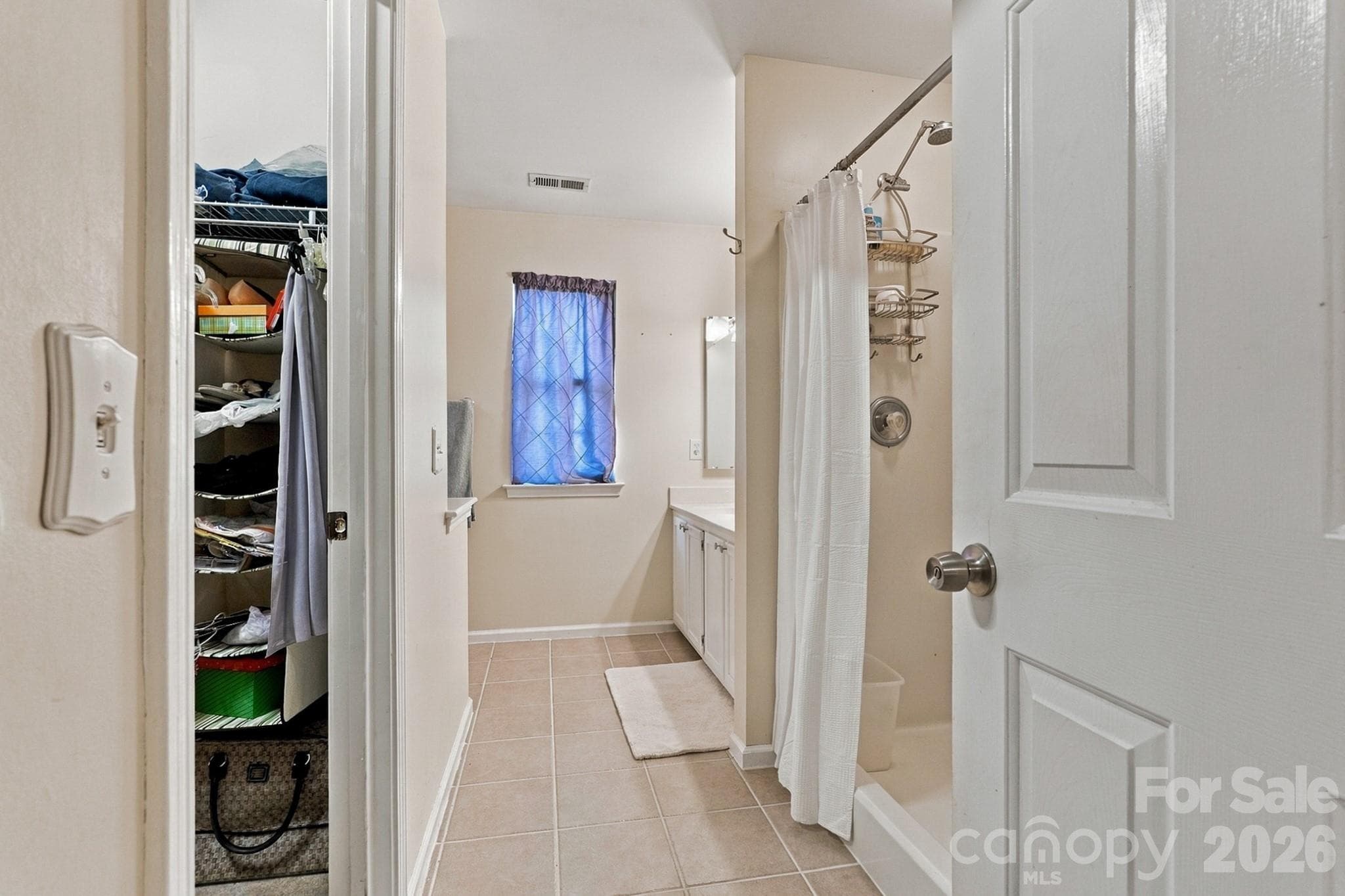 Single Family Residence at 9115 Swallow Tail Lane, Charlotte, photo 21 of 29