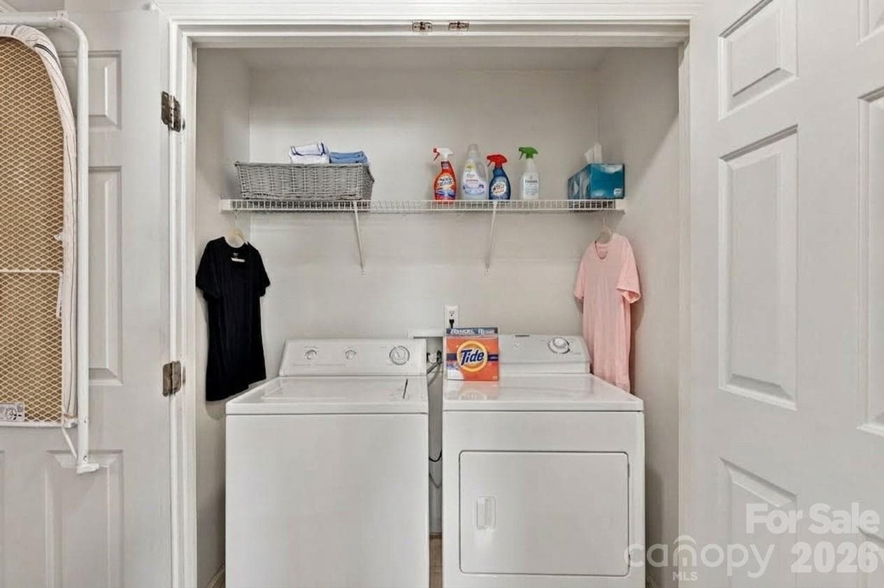 washer and dryer to convey - 9115 Swallow Tail Lane, Charlotte