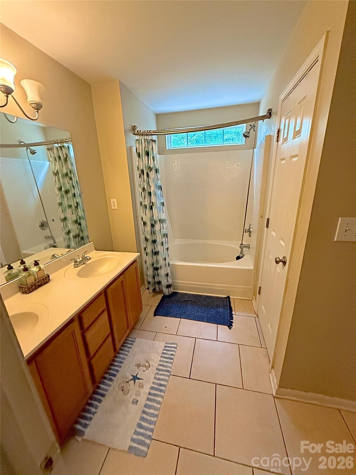 Single Family Residence at 2320 Chantilly Court, Kannapolis, photo 9 of 11