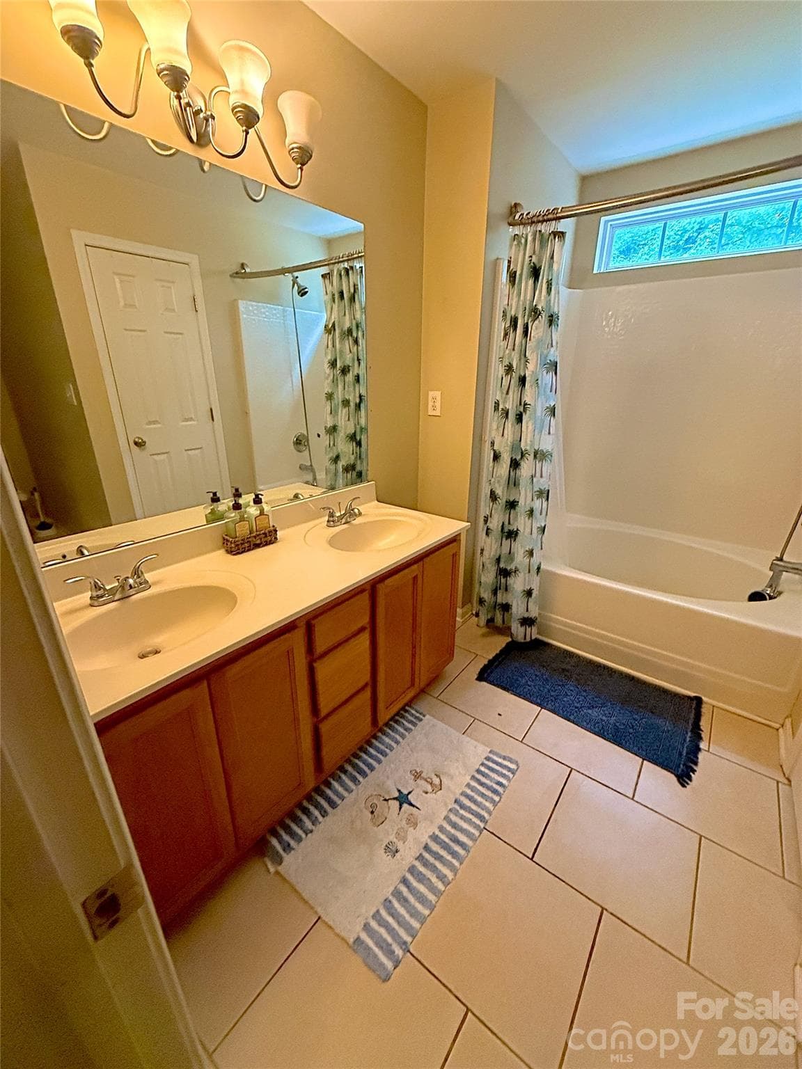 Single Family Residence at 2320 Chantilly Court, Kannapolis, photo 10 of 11