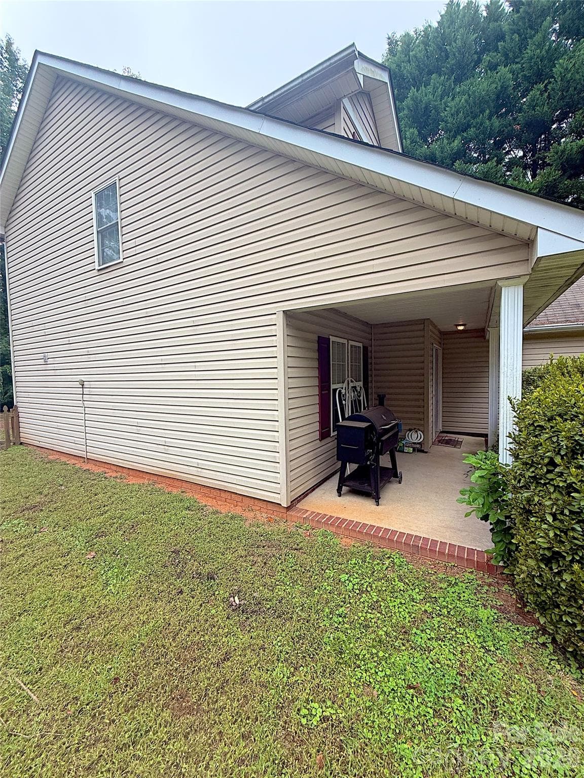 Single Family Residence at 2320 Chantilly Court, Kannapolis, photo 11 of 11