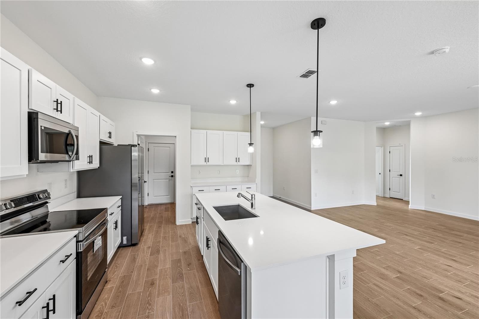 Single Family Residence at 9890 SW 125TH COURT RD, DUNNELLON, photo 12 of 29