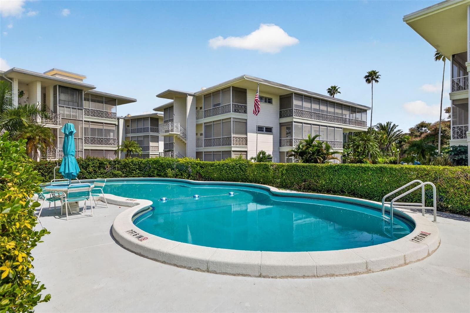 Community Pool - 1000 N SHORE DR NE #2, ST PETERSBURG