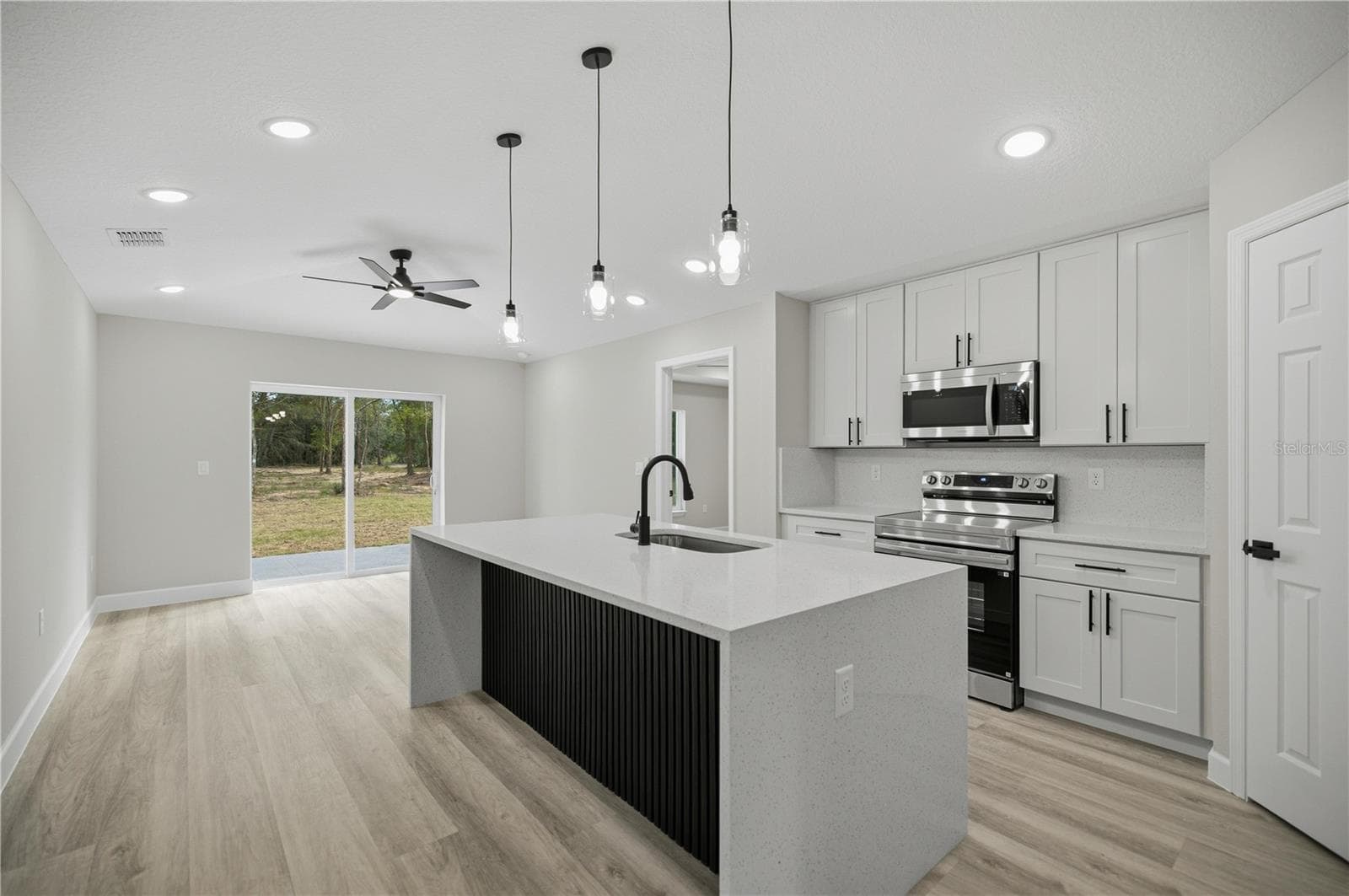 Single Family Residence at 22010 SW BEACH BLVD, DUNNELLON, photo 7 of 31
