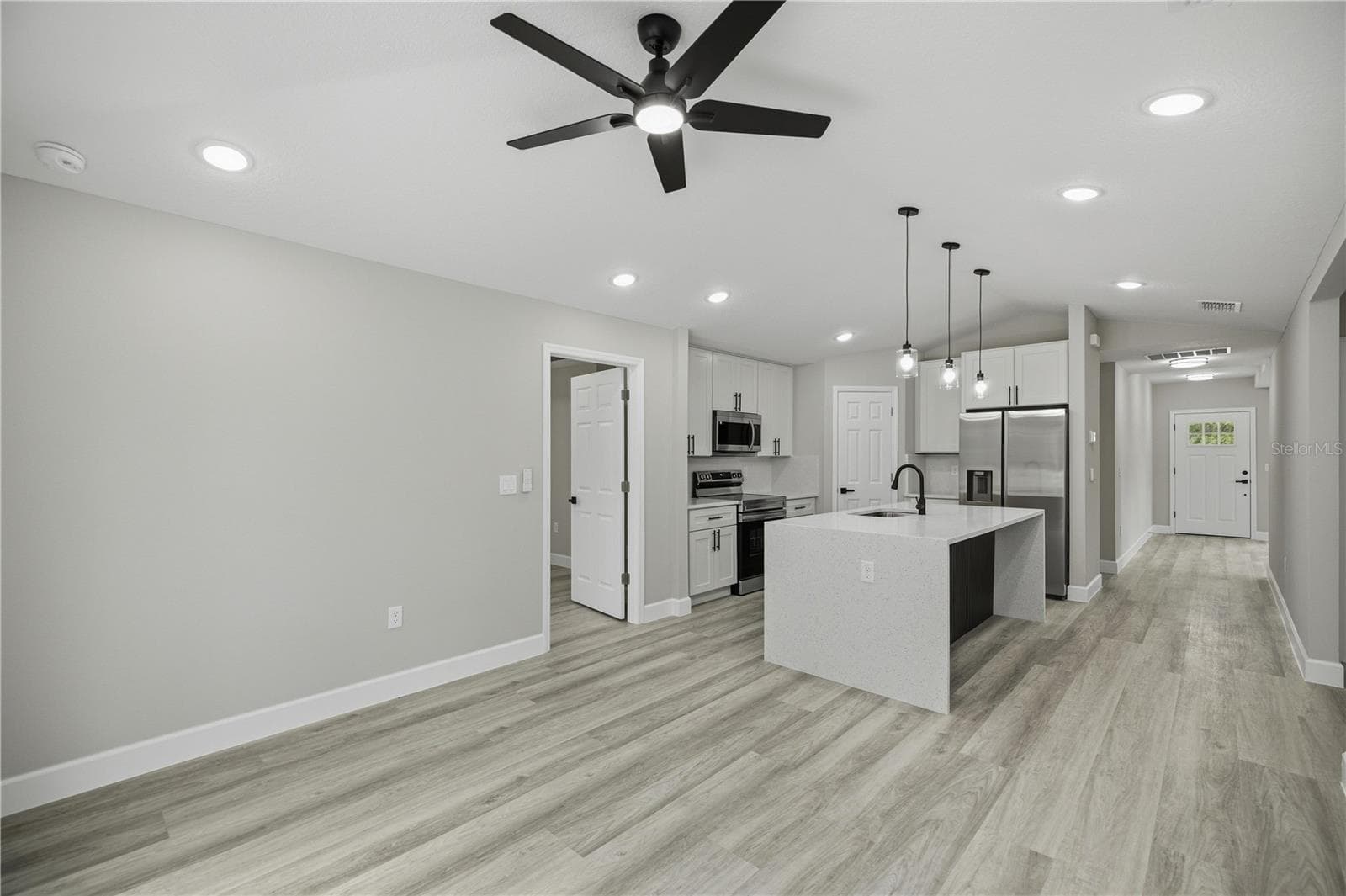 Single Family Residence at 22010 SW BEACH BLVD, DUNNELLON, photo 10 of 31