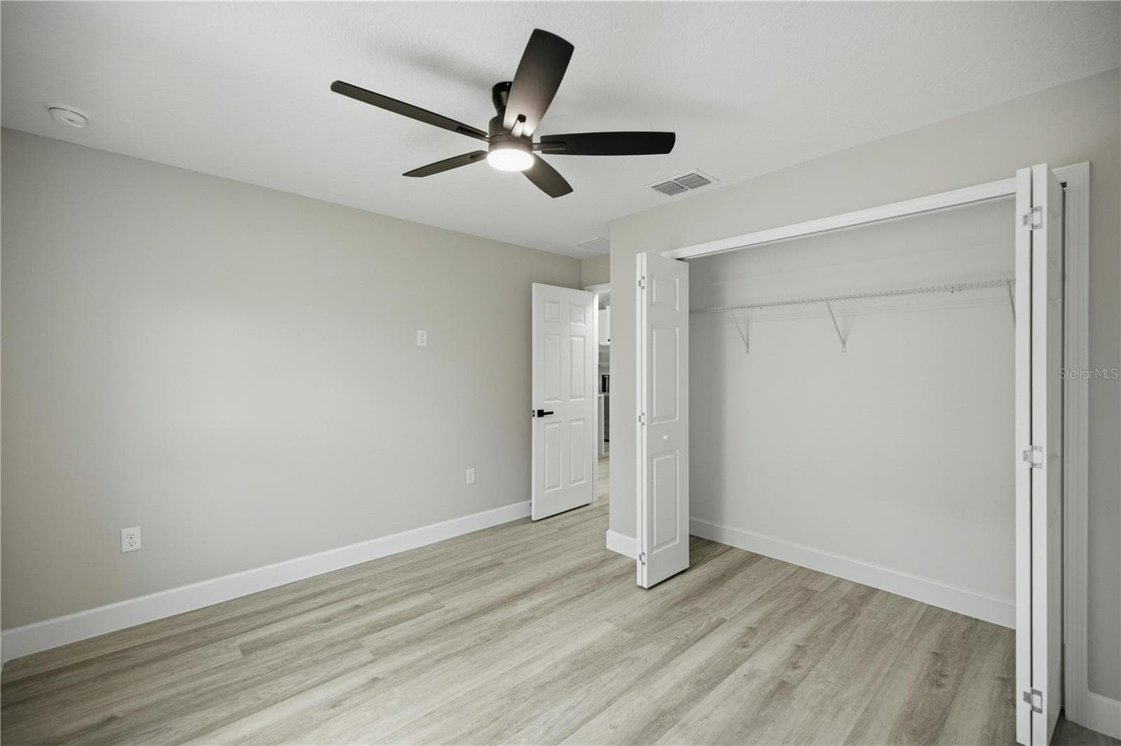 Single Family Residence at 22010 SW BEACH BLVD, DUNNELLON, photo 18 of 31