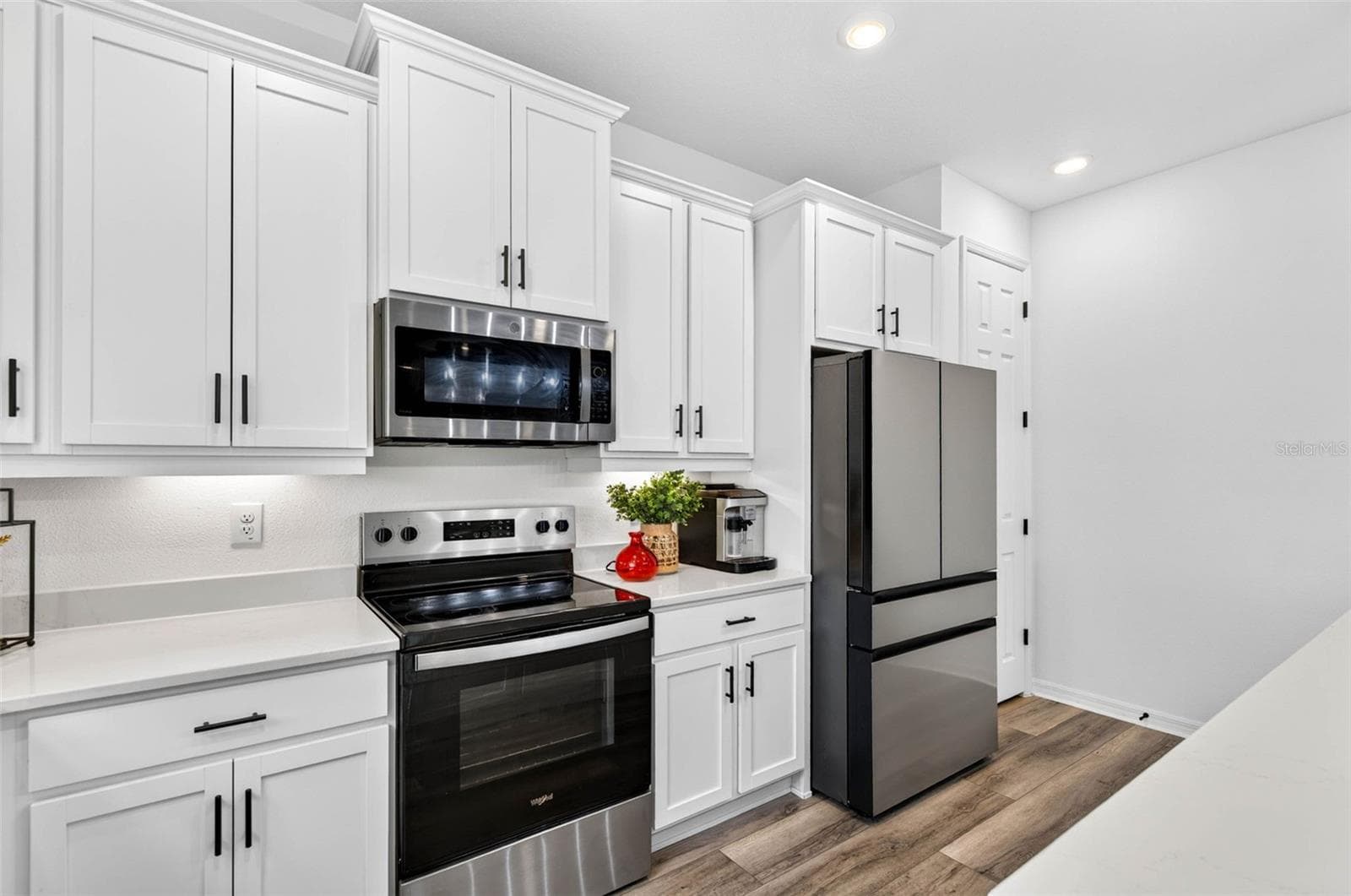 Single Family Residence at 6384 BURNING OPAL BND, LAND O LAKES, photo 5 of 51