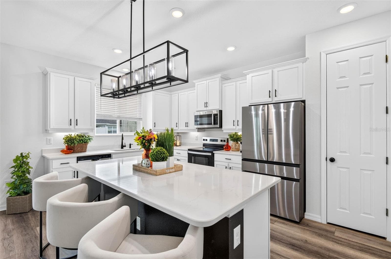 Single Family Residence at 6384 BURNING OPAL BND, LAND O LAKES, photo 9 of 51
