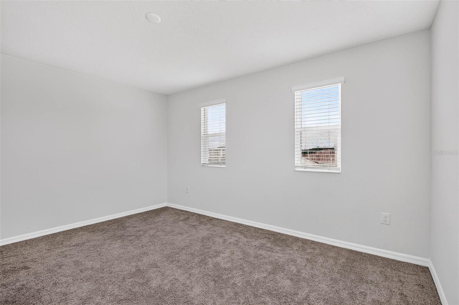 Single Family Residence at 6384 BURNING OPAL BND, LAND O LAKES, photo 27 of 51
