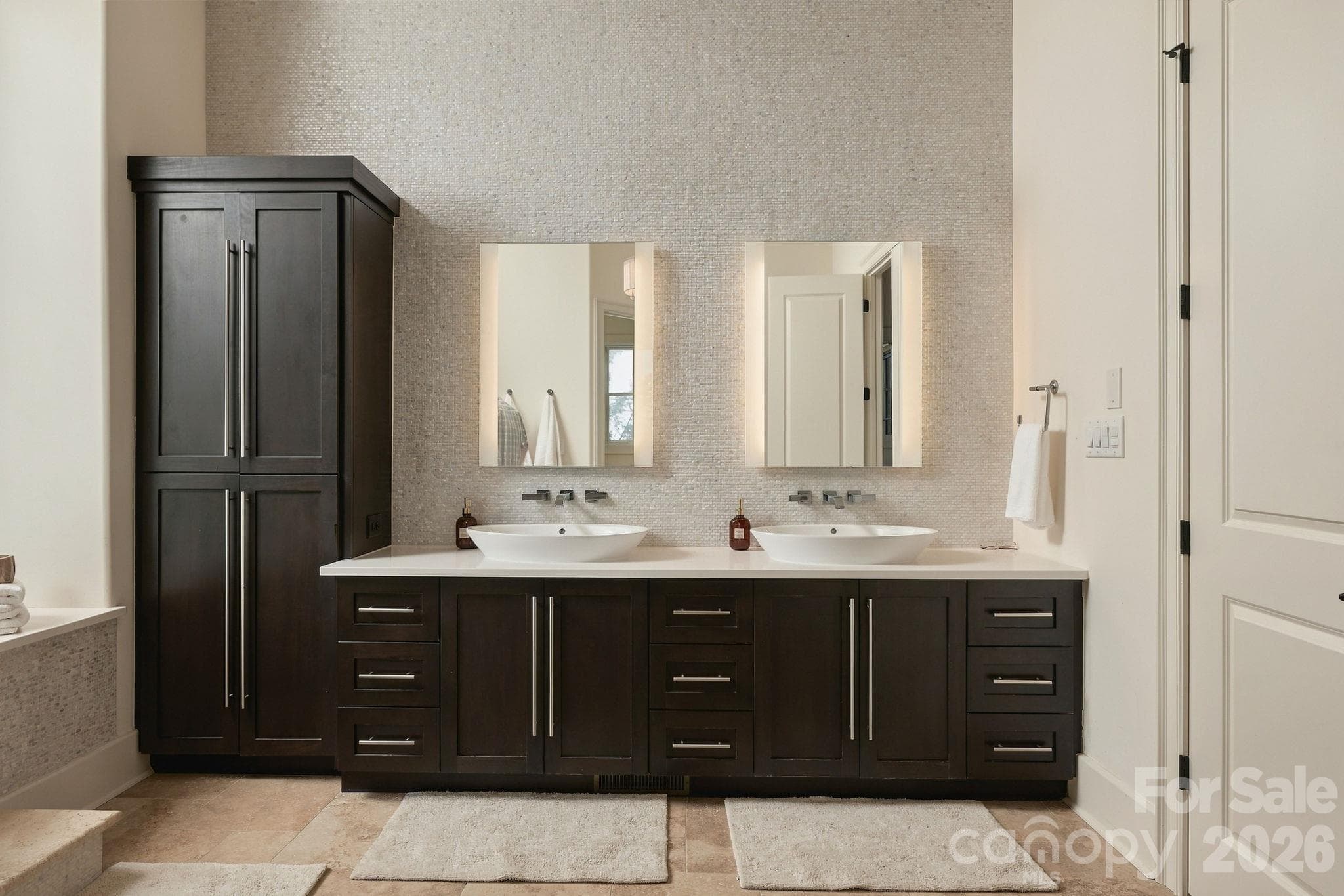 Gorgeous primary bath with large tub, large tiled shower, dual vanities and water closet! - 21215 Senlac Lane, Cornelius