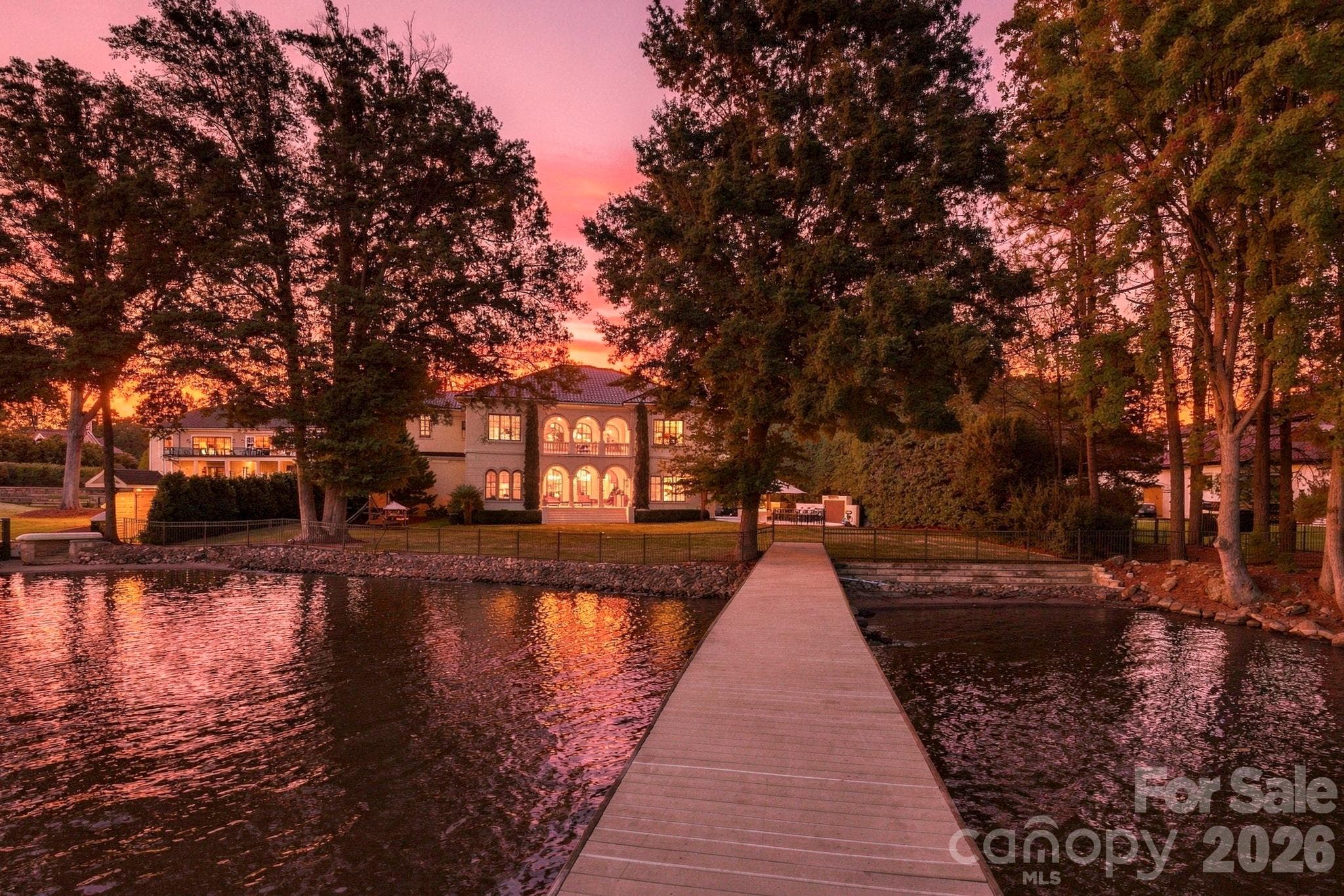Lake Norman life at it's best! - 21215 Senlac Lane, Cornelius