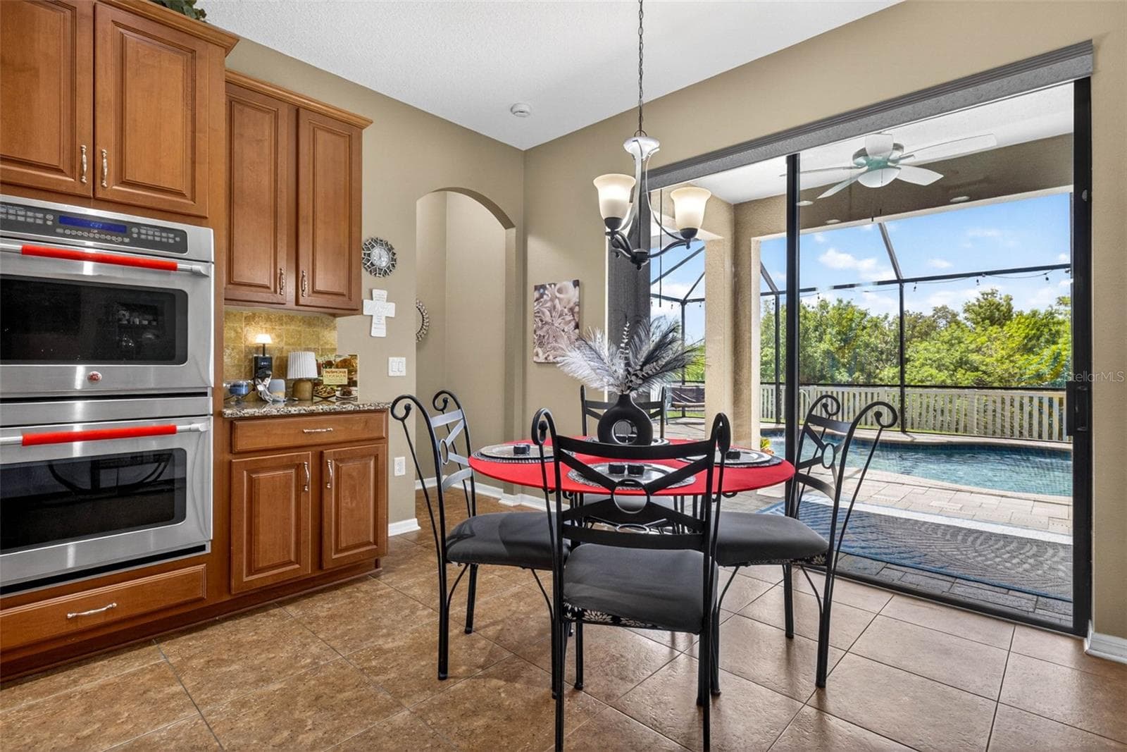 Single Family Residence at 11603 PALMETTO PINE ST, RIVERVIEW, photo 18 of 78