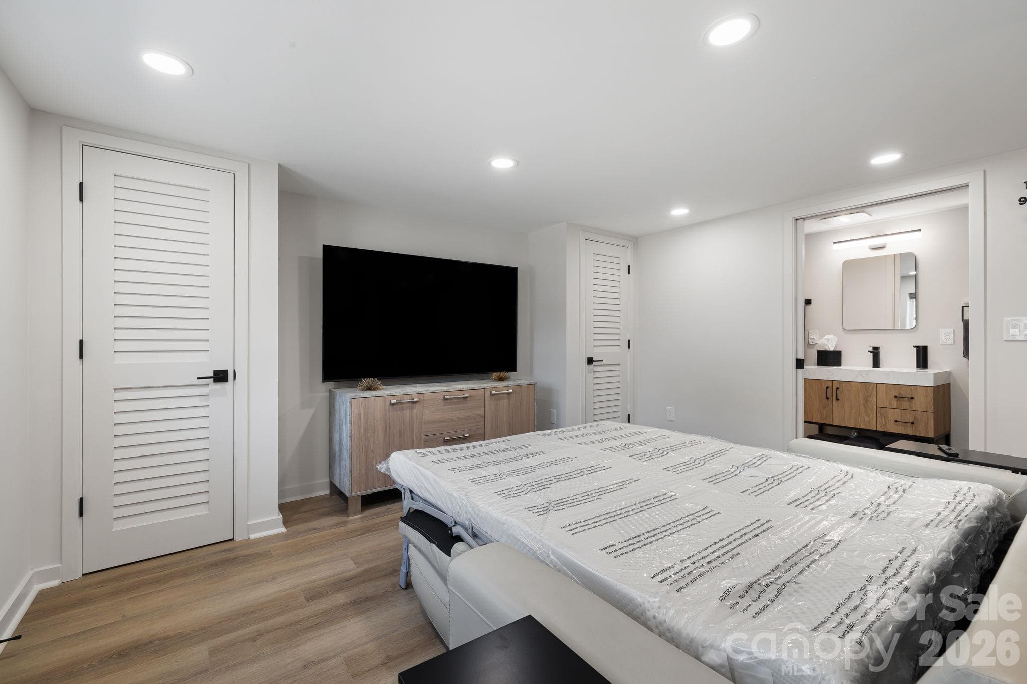 Duplex at 607 Kanuga Road, Hendersonville, photo 29 of 45