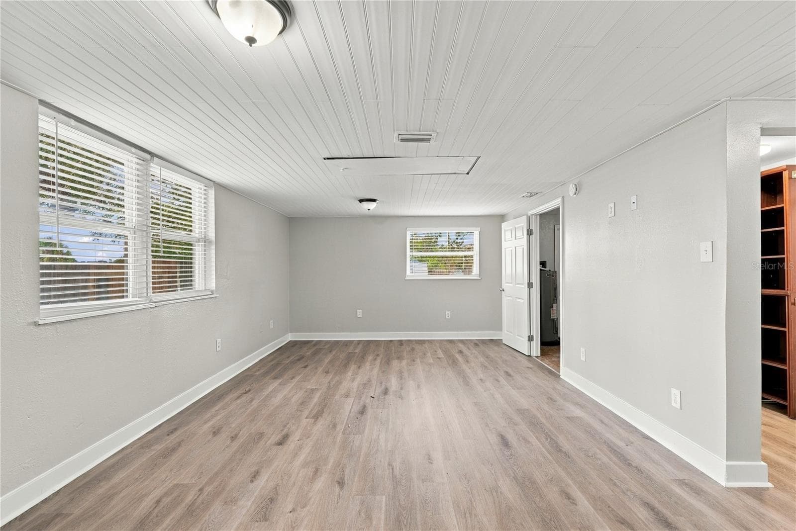 Single Family Residence at 10719 CHEROKEE DR, ST PETERSBURG, photo 22 of 40