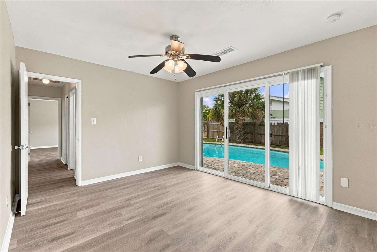Single Family Residence at 10719 CHEROKEE DR, ST PETERSBURG, photo 33 of 40