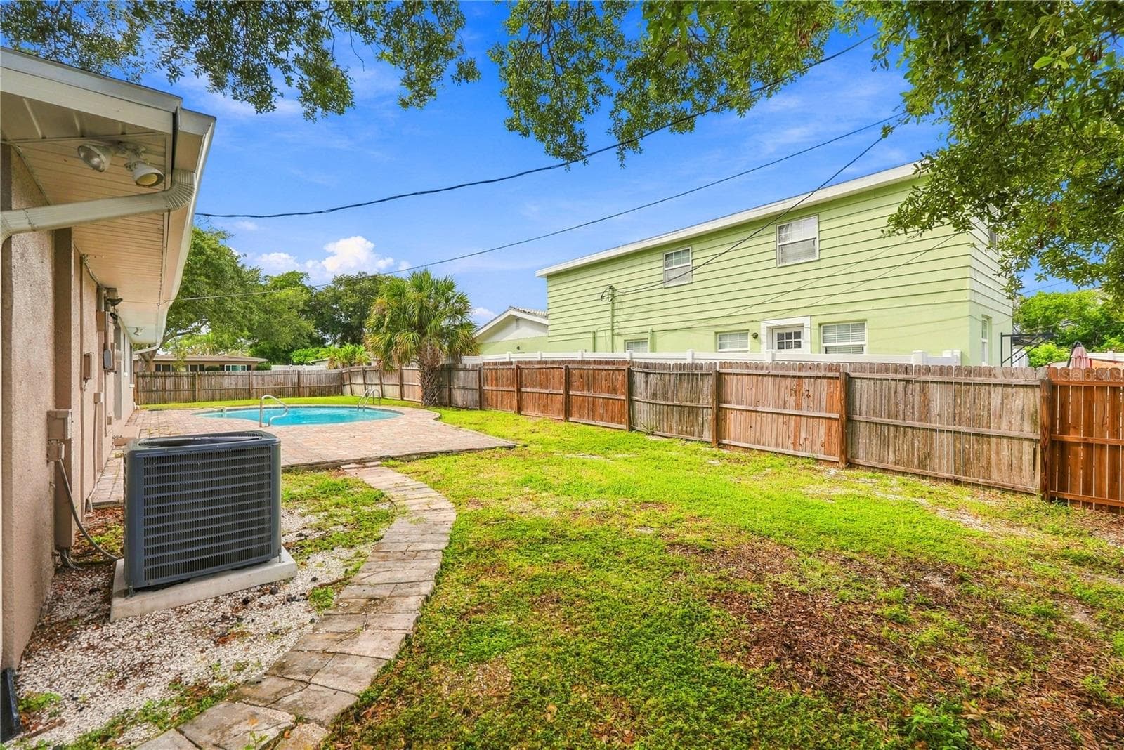 Single Family Residence at 10719 CHEROKEE DR, ST PETERSBURG, photo 35 of 40