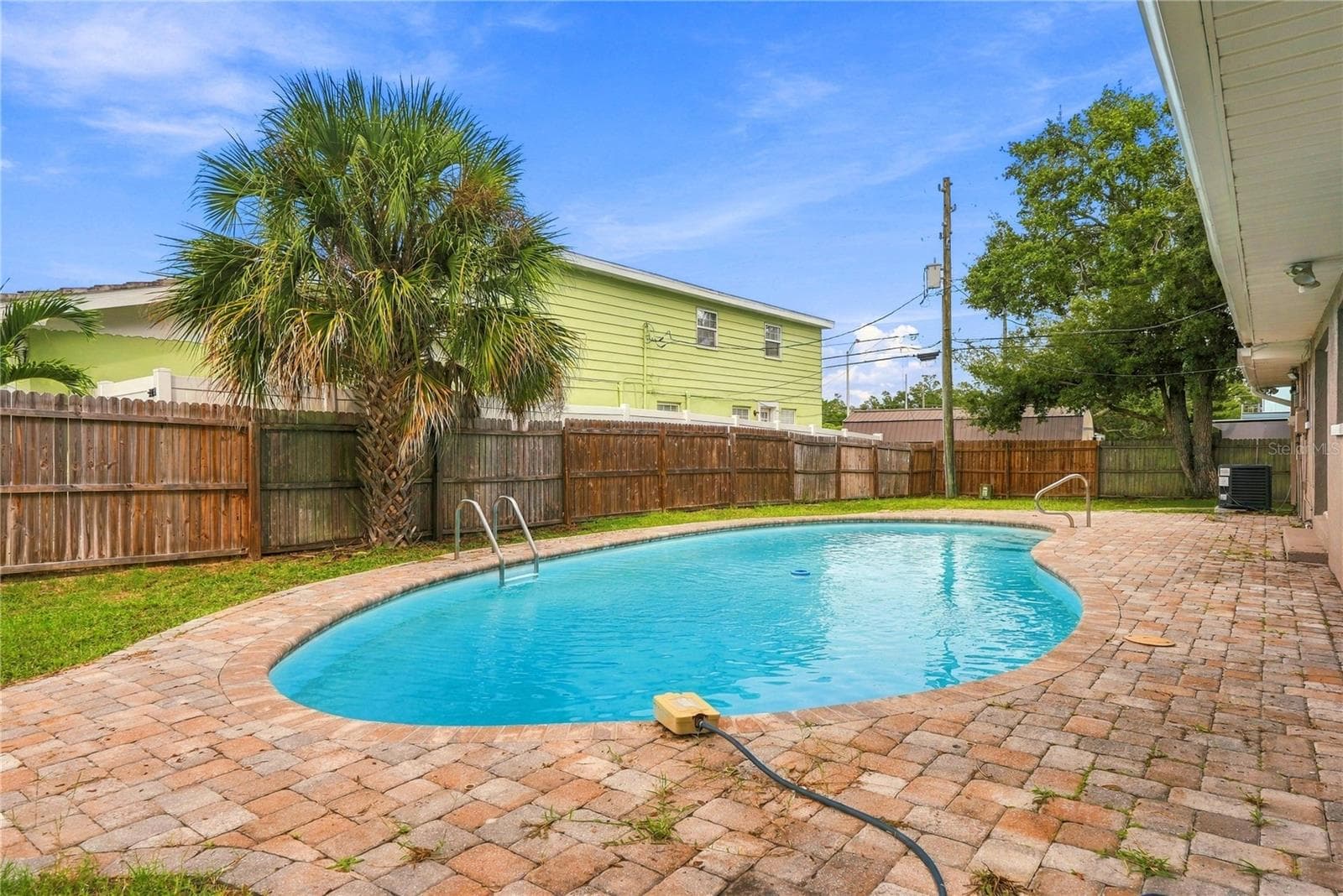 Single Family Residence at 10719 CHEROKEE DR, ST PETERSBURG, photo 40 of 40