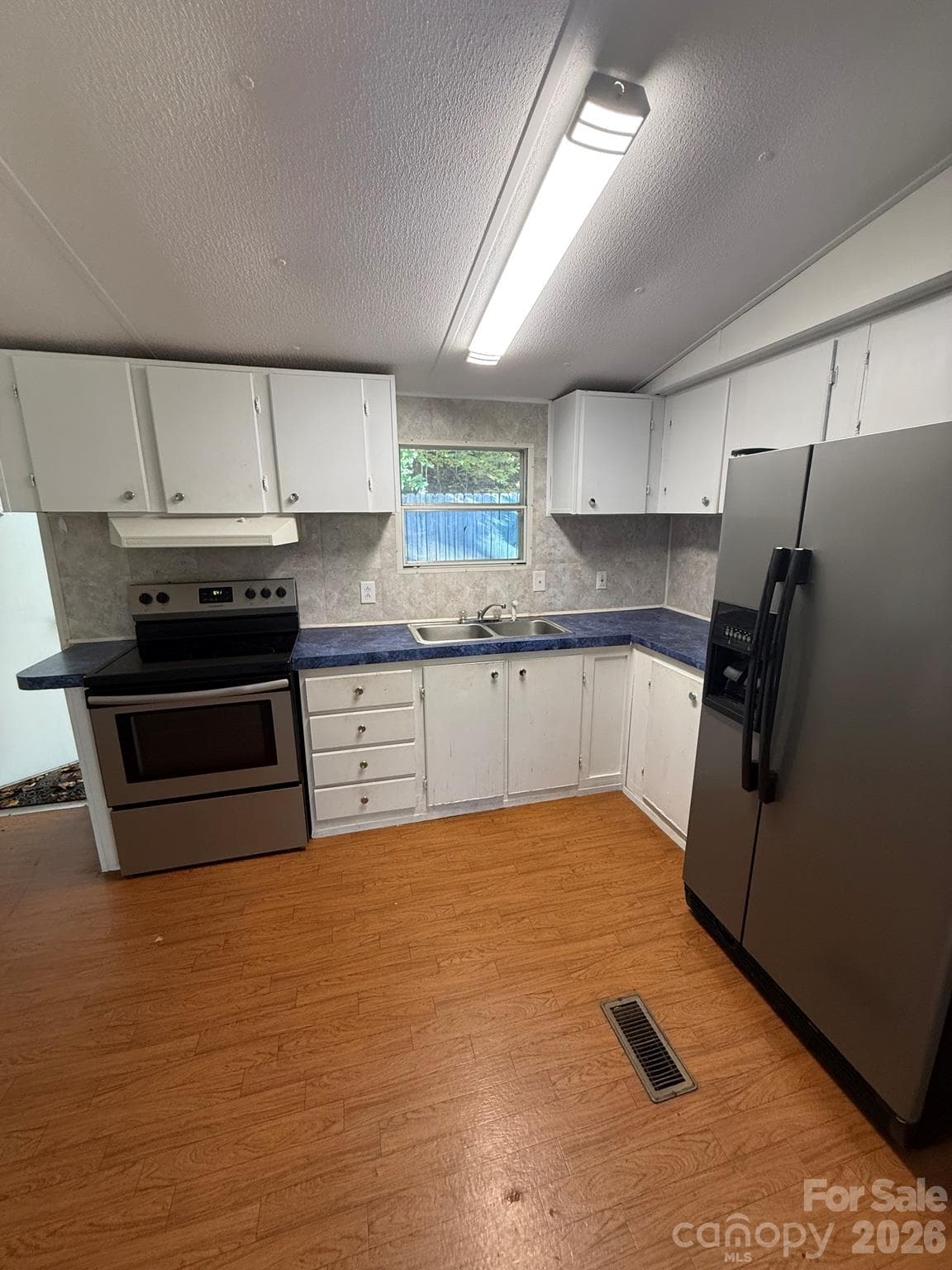Kitchen - 1516 Abington Road, Lenoir