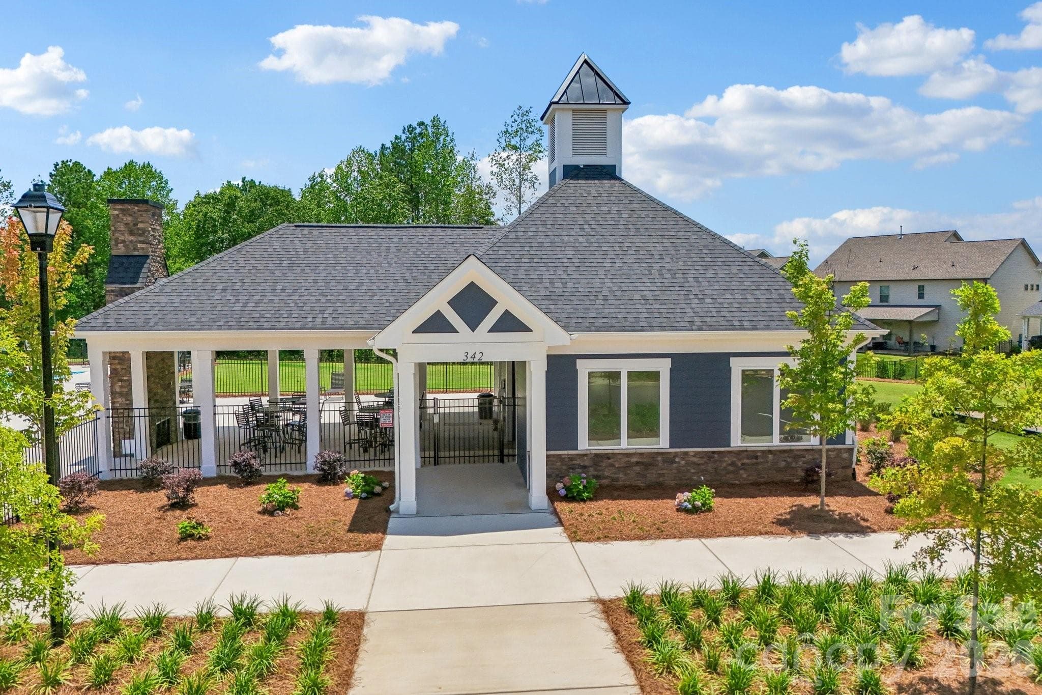 Community Cabana - 308 Supernova Drive, York