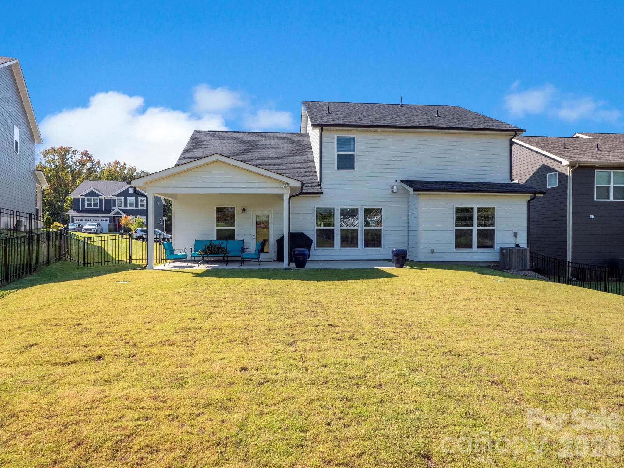 Single Family Residence at 2023 Waxhaw Crossing Drive, Waxhaw, photo 43 of 46