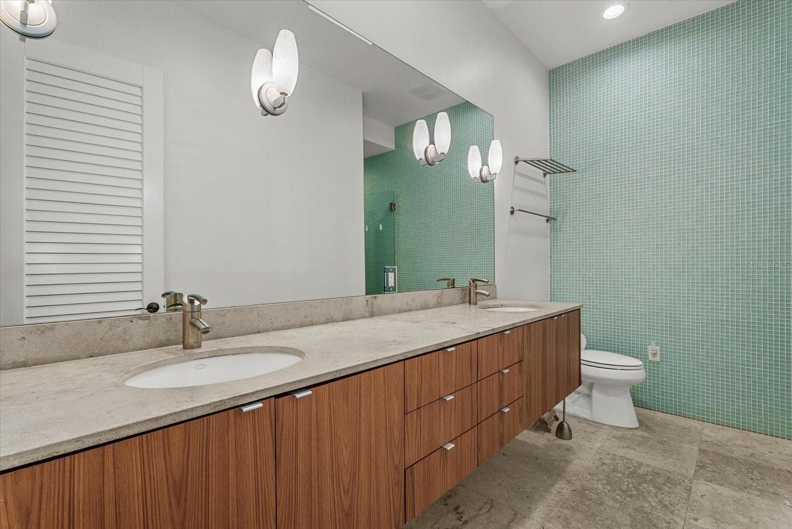 Condominium at 1423 LANDINGS PL #59, SARASOTA, photo 27 of 44