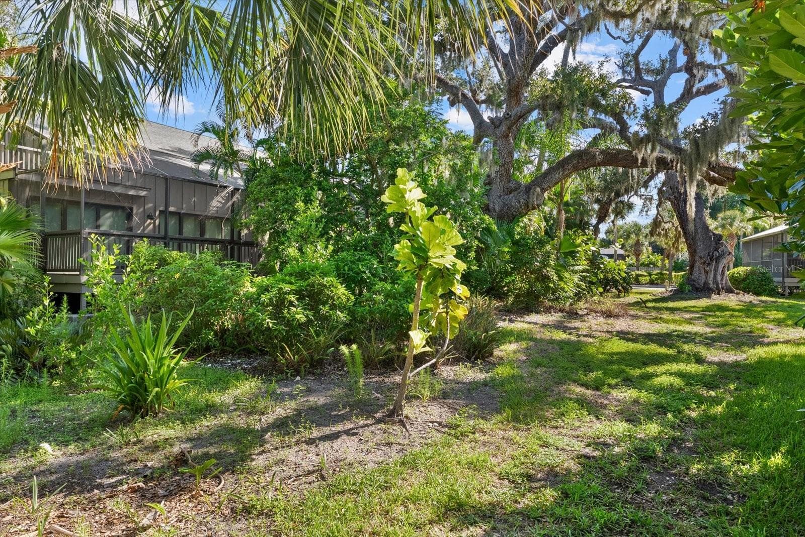 Condominium at 1423 LANDINGS PL #59, SARASOTA, photo 41 of 44