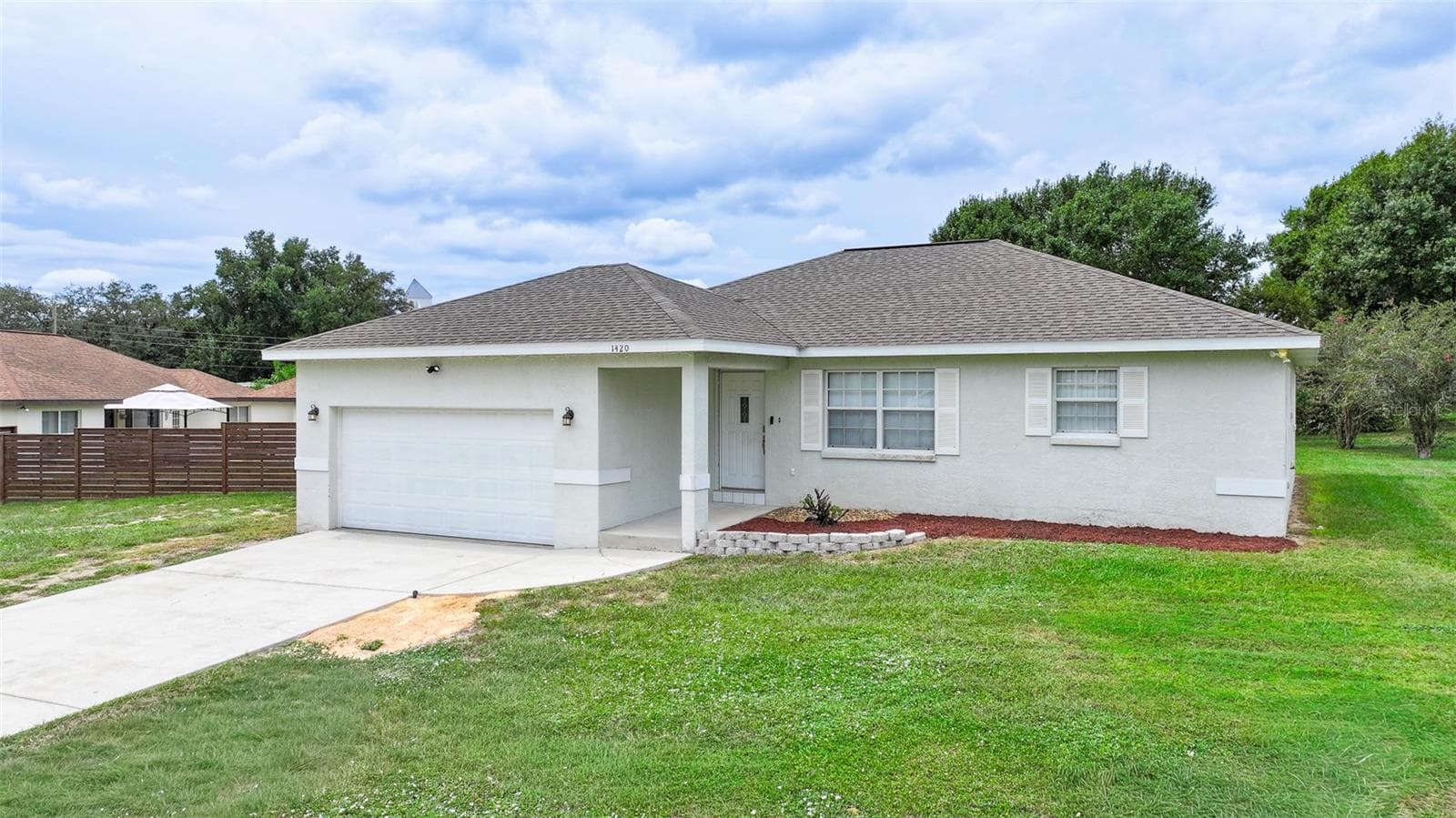 Single Family Residence at 1420 HIAWATHA AVE, SEBRING, photo 2 of 42