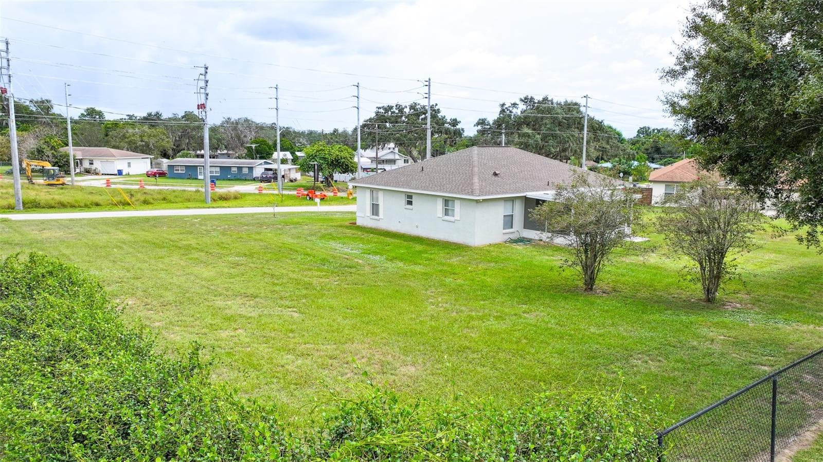 Single Family Residence at 1420 HIAWATHA AVE, SEBRING, photo 10 of 42