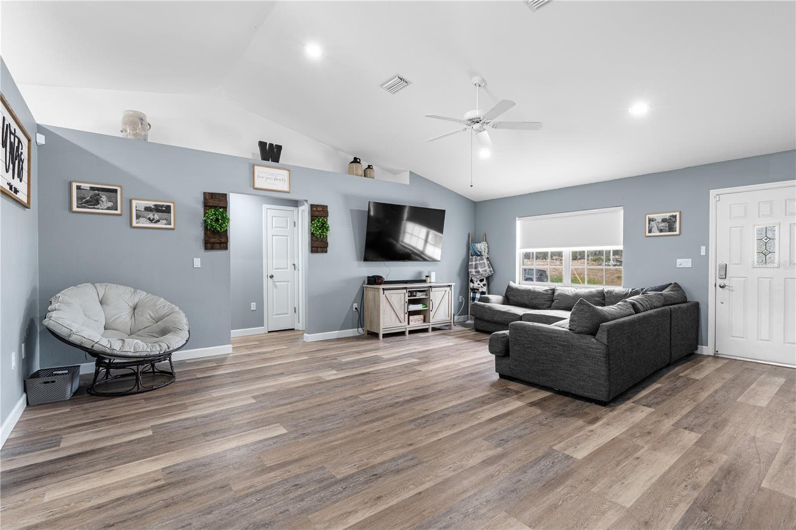 Single Family Residence at 1420 HIAWATHA AVE, SEBRING, photo 16 of 42