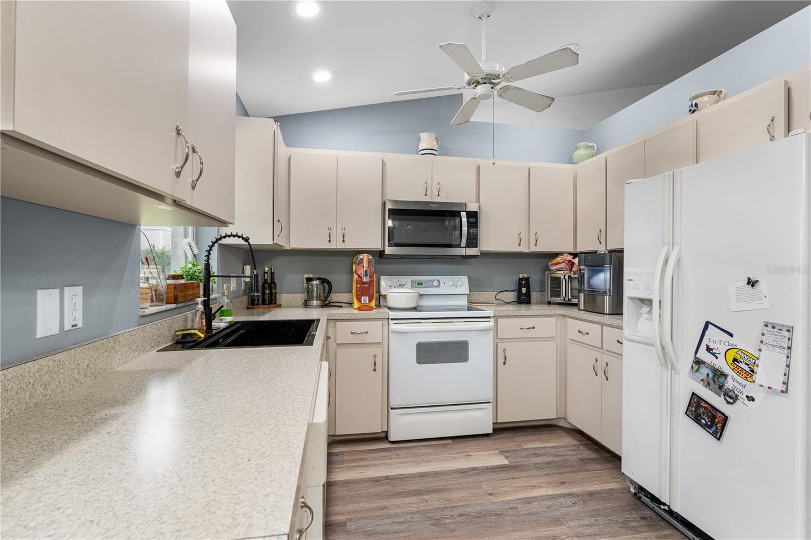 Single Family Residence at 1420 HIAWATHA AVE, SEBRING, photo 24 of 42