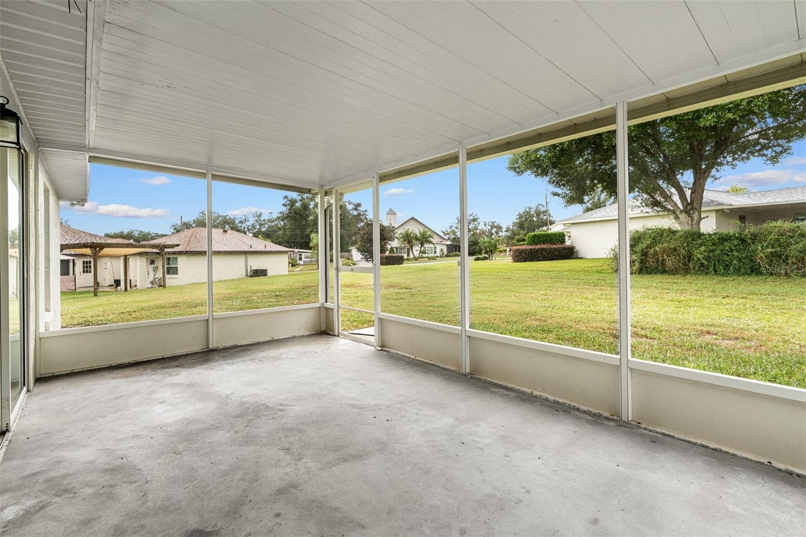 Single Family Residence at 1420 HIAWATHA AVE, SEBRING, photo 39 of 42