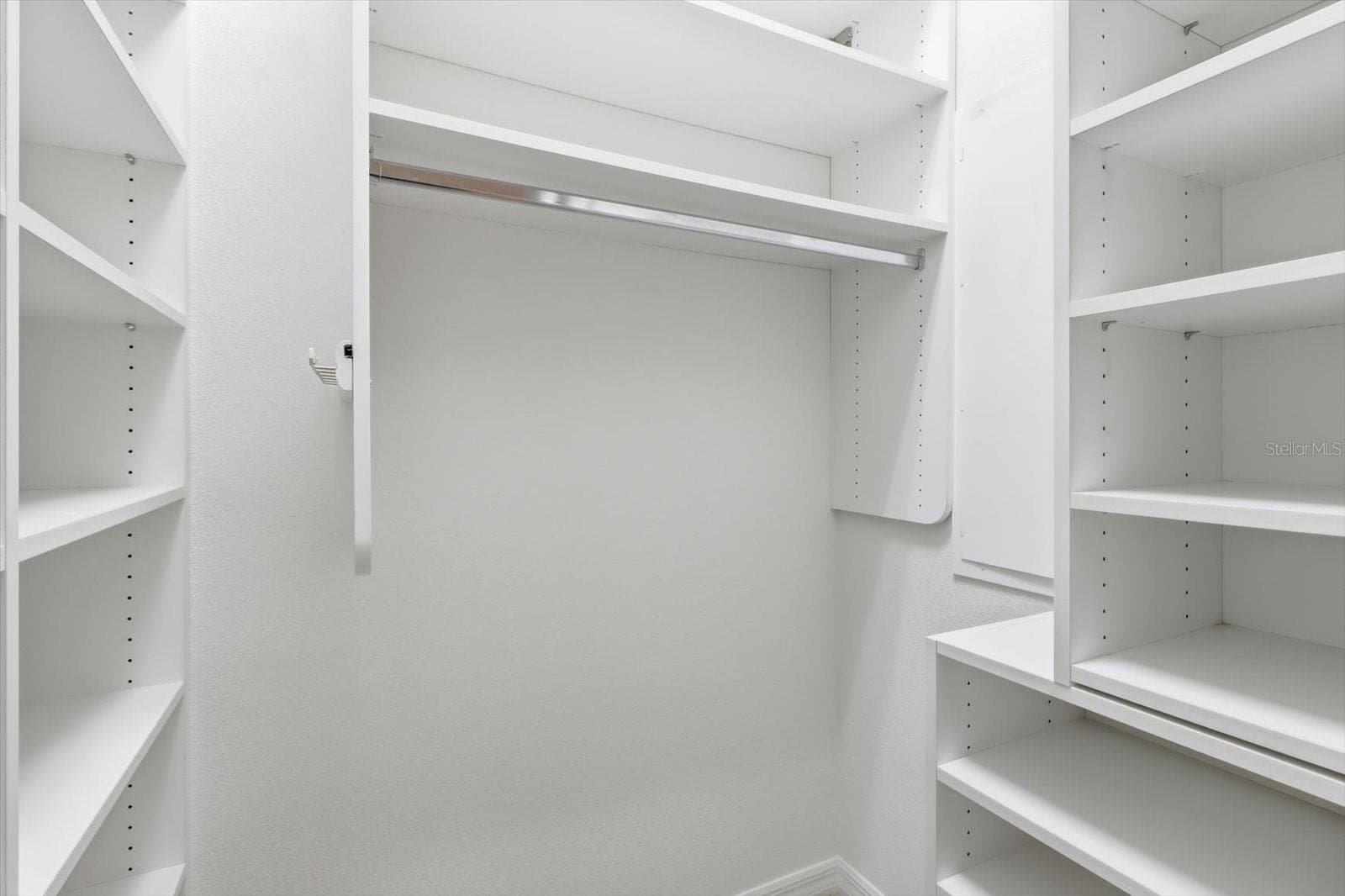 Dual closets - 8368 SW 79TH CIR, OCALA