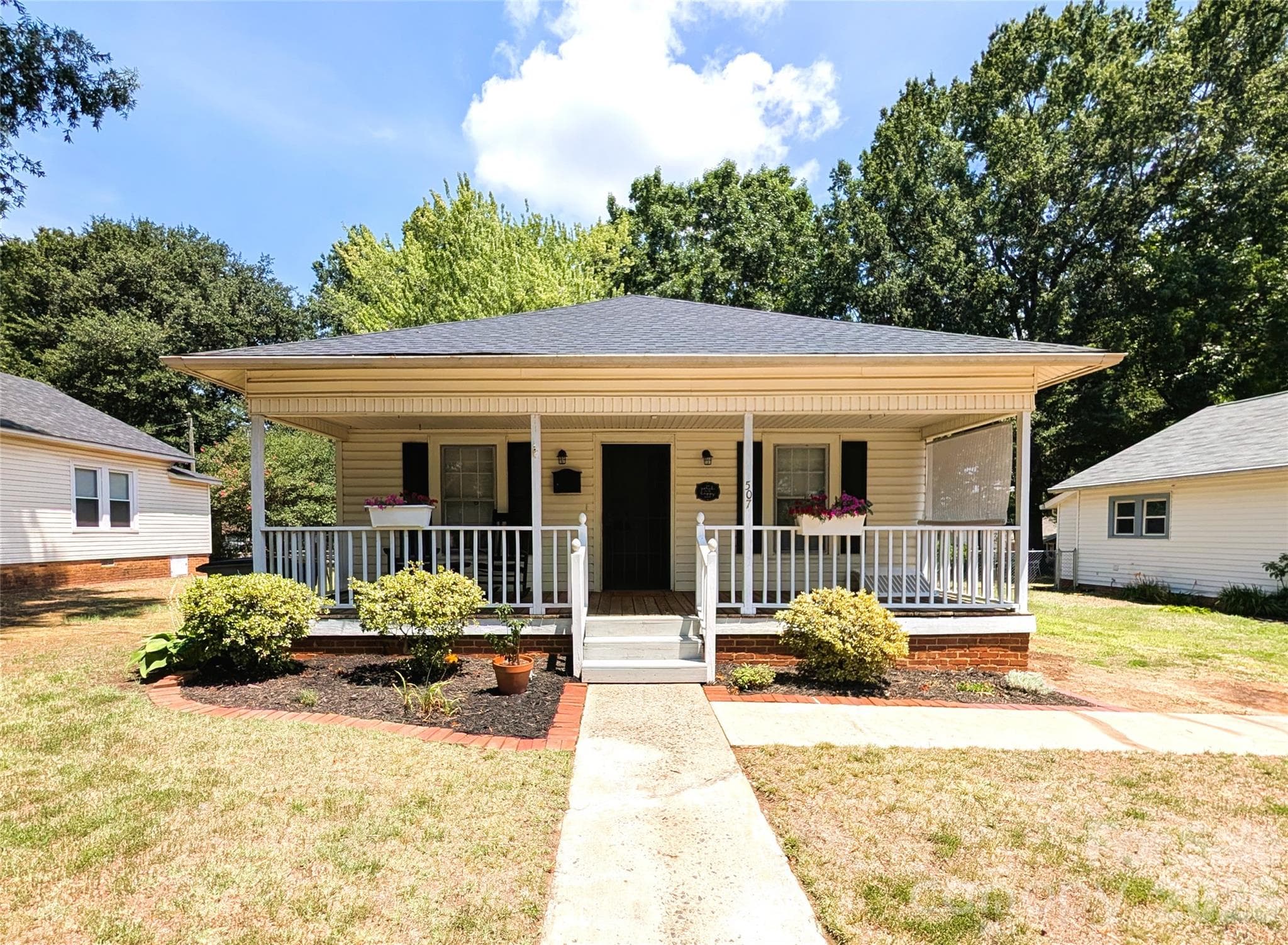 Single Family Residence at Kannapolis, photo 4 of 43