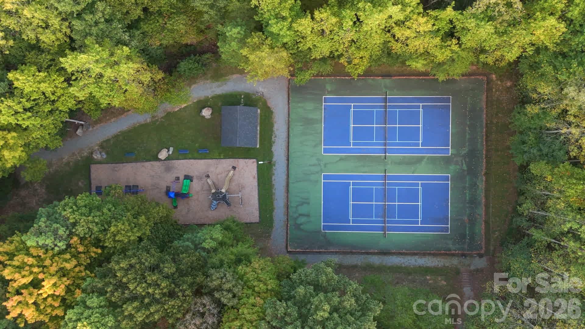 Community tennis/pickleball courts - 717 Fredricksburg Road, Matthews