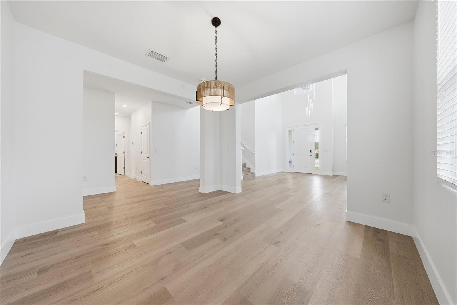 Separate dining room with new light fixture - 5839 SW 86TH ST, OCALA