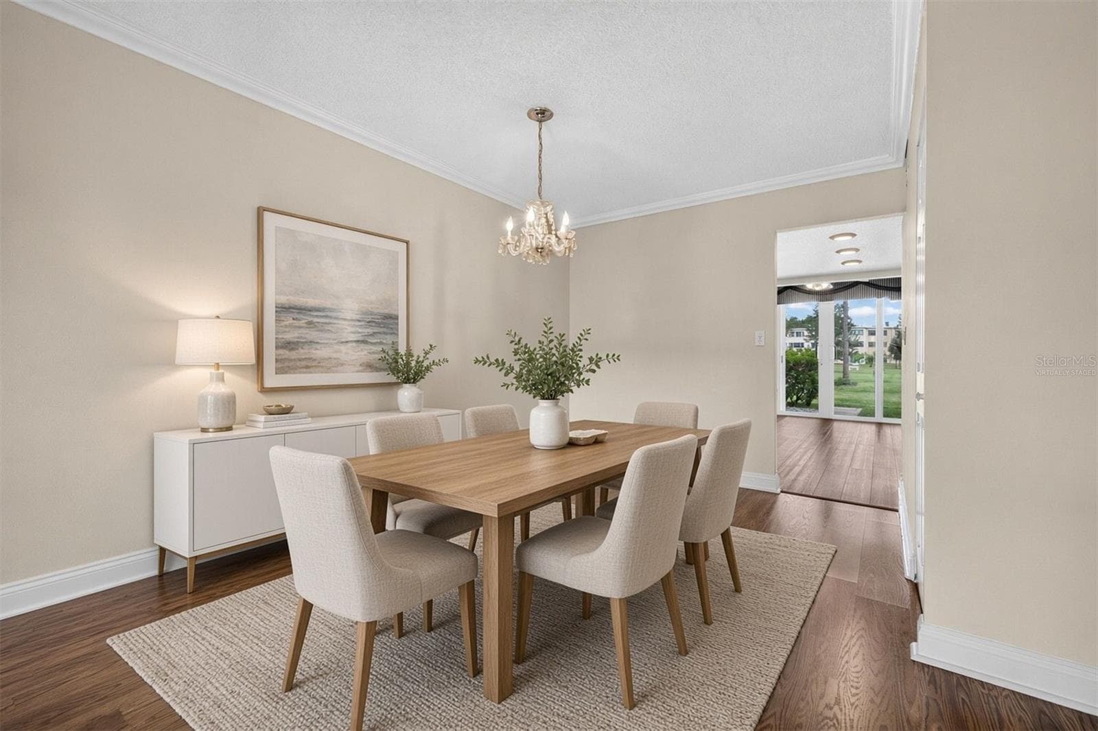 Virtually Staged - 4915 BAY ST NE #124, ST PETERSBURG