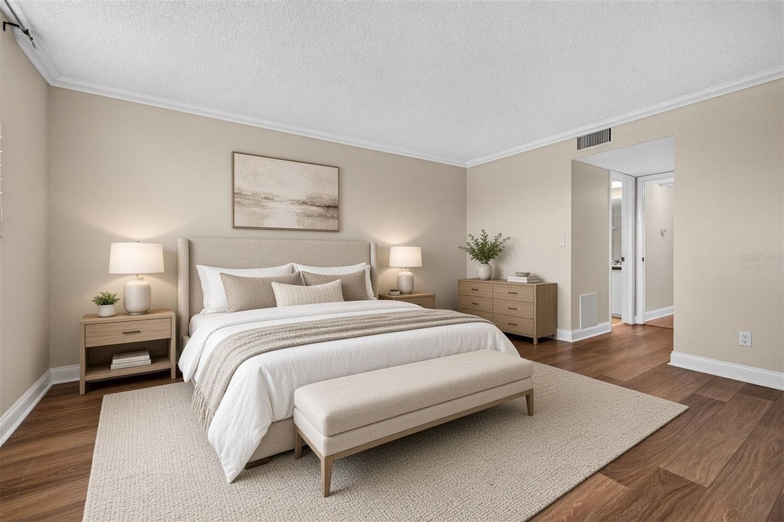 Virtually Staged - 4915 BAY ST NE #124, ST PETERSBURG