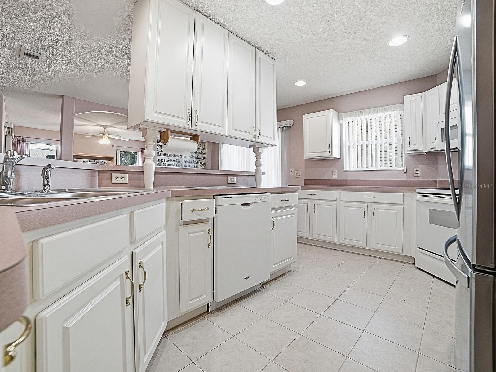 PLENTY OF SPACE - 1040 EAGLES LNDG, LEESBURG