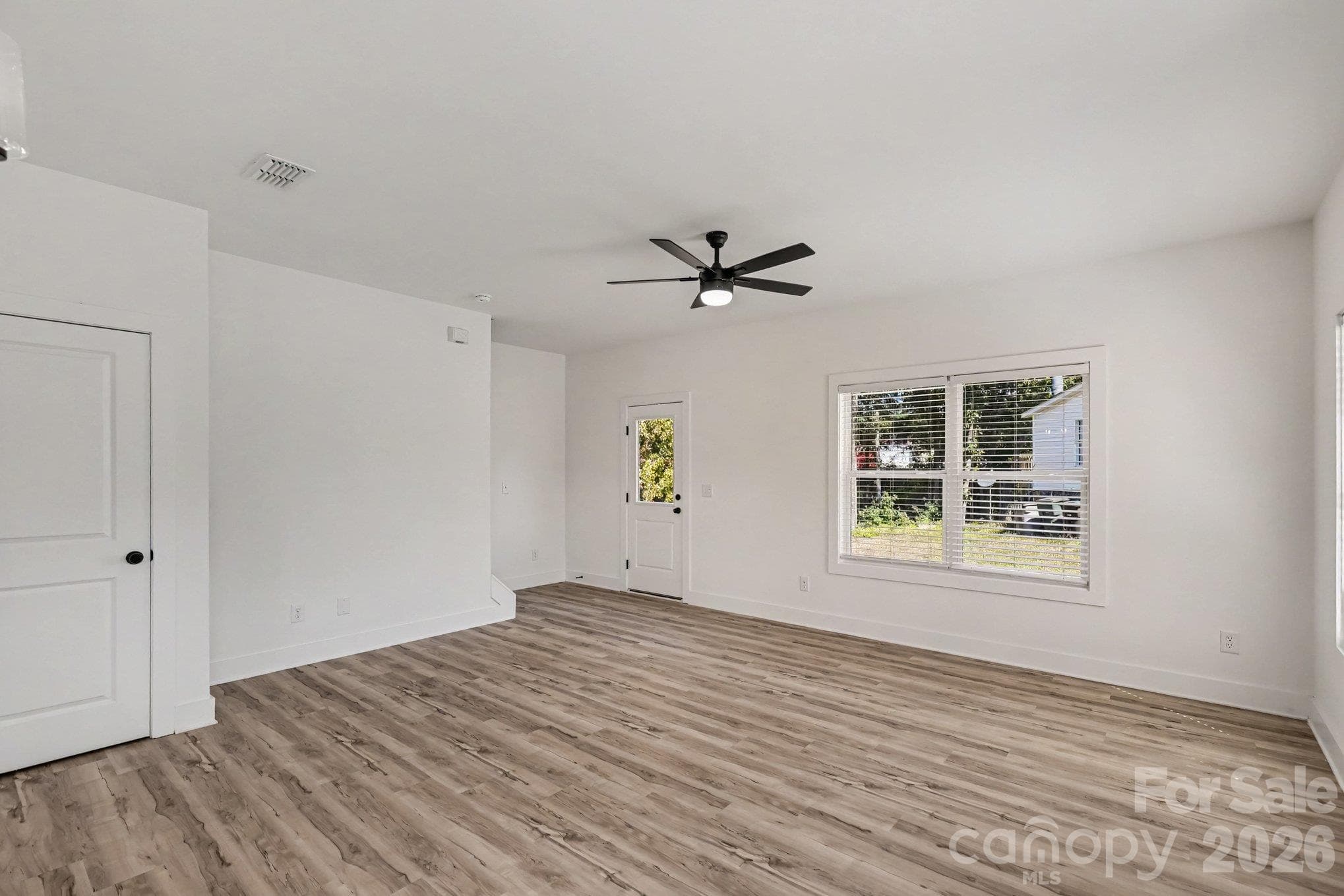 Single Family Residence at 1179 Lauren Marie Court, Gastonia, photo 3 of 23