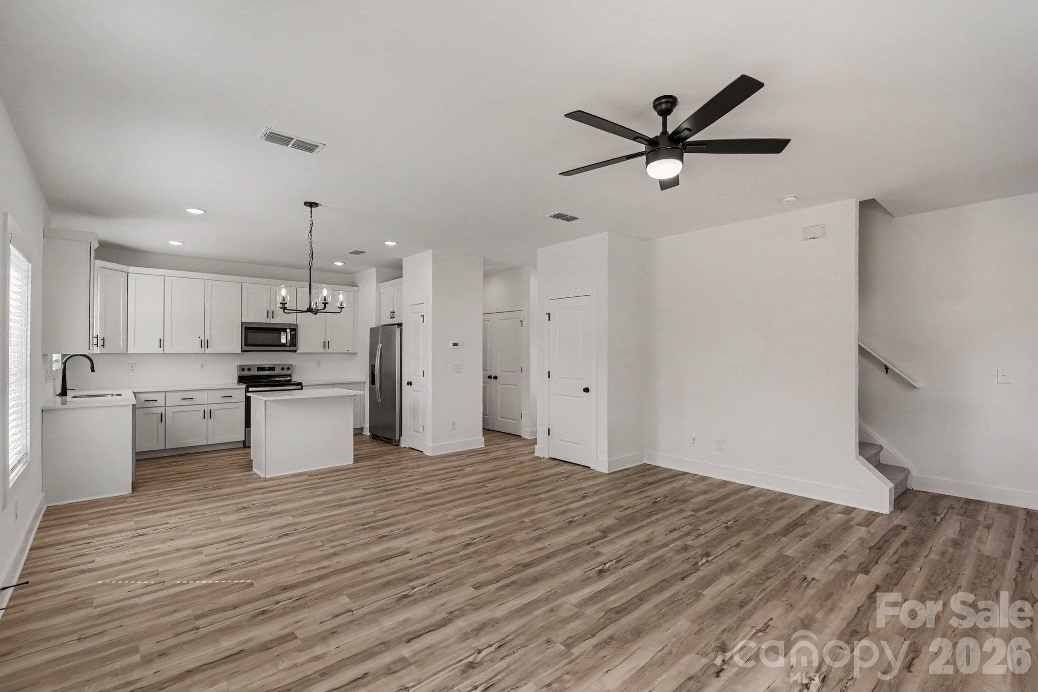 Single Family Residence at 1179 Lauren Marie Court, Gastonia, photo 6 of 23