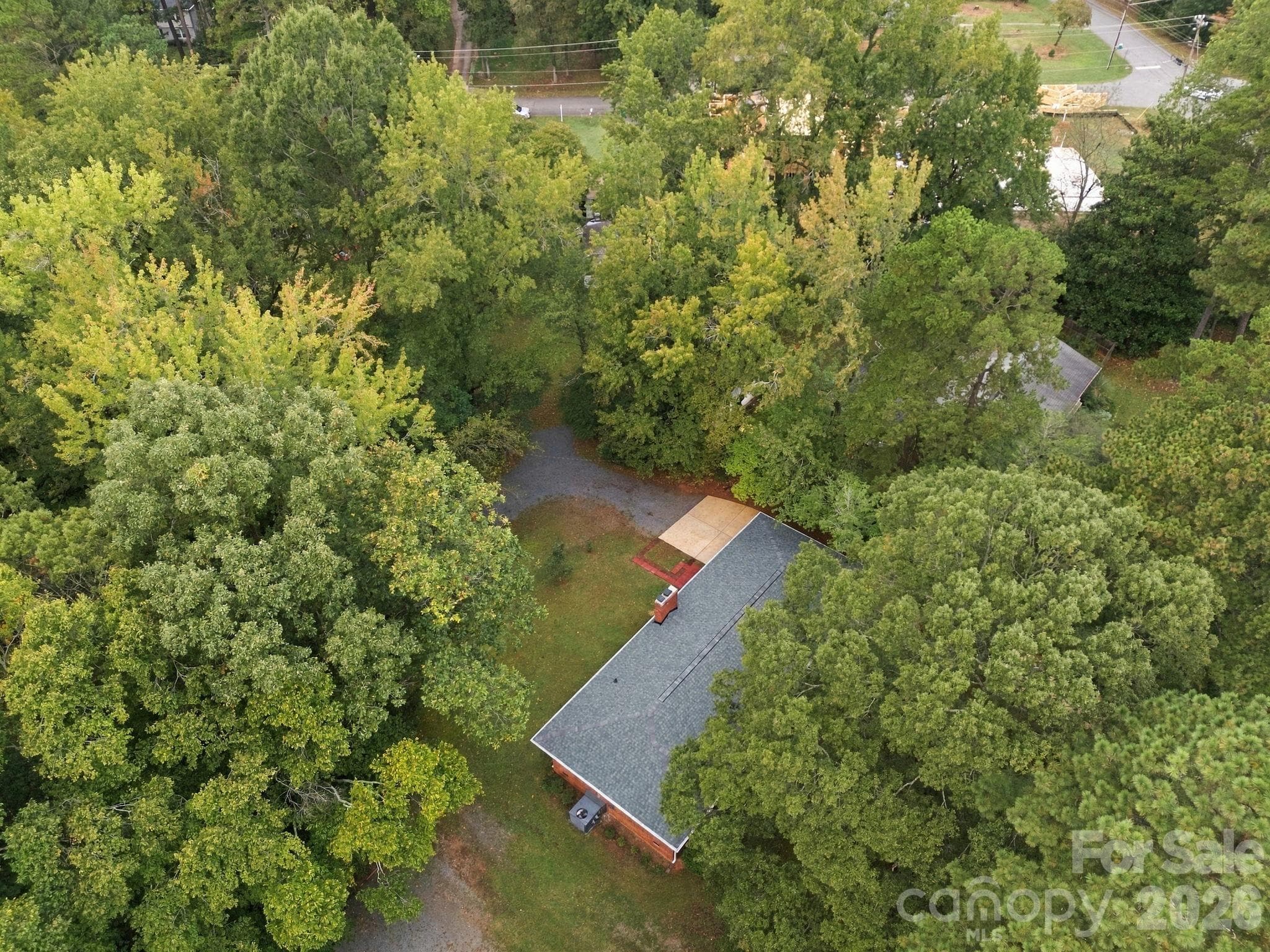 Single Family Residence at 7029 Linda Lake Drive, Charlotte, photo 28 of 33