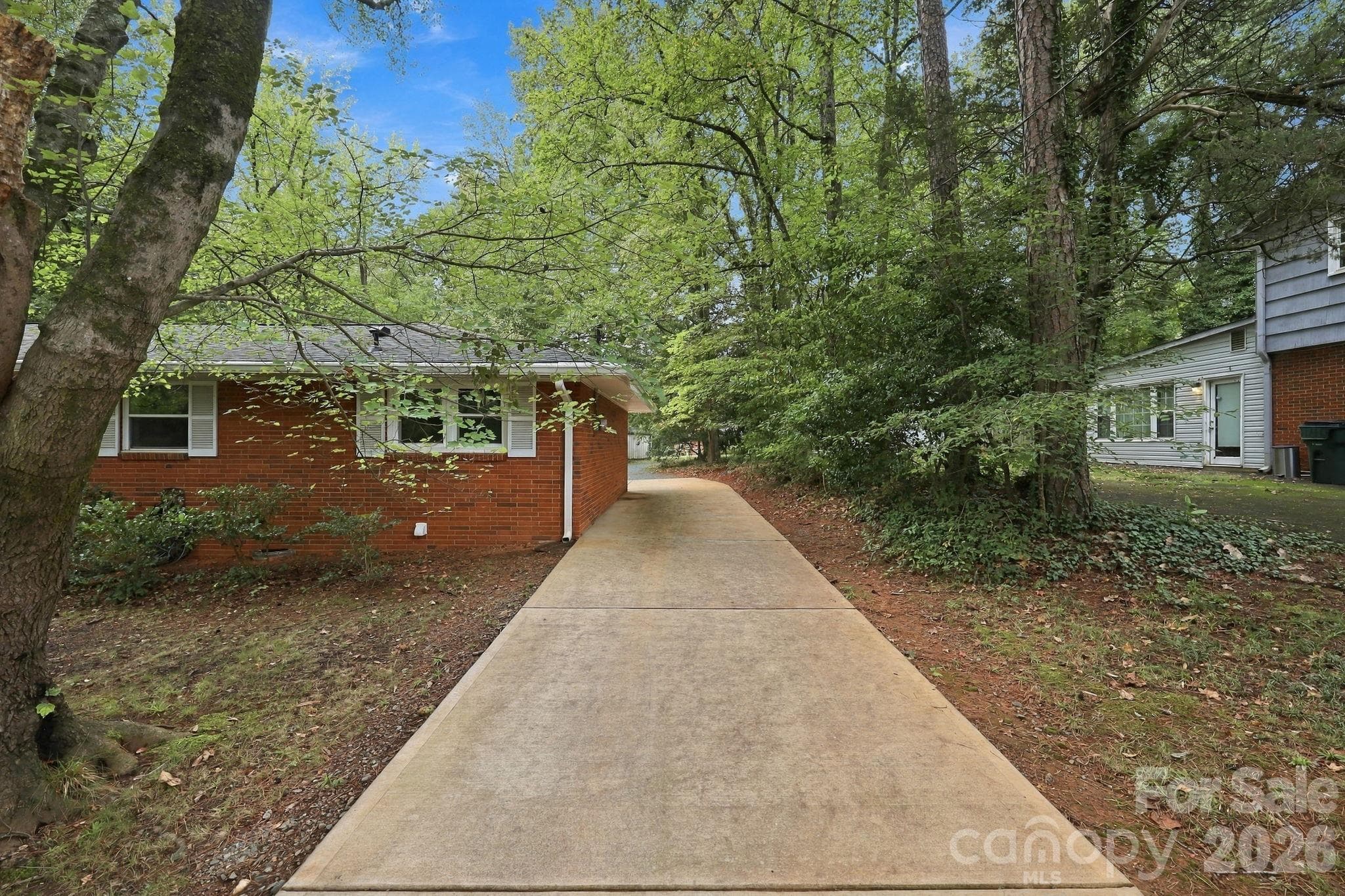 Single Family Residence at 7029 Linda Lake Drive, Charlotte, photo 32 of 33