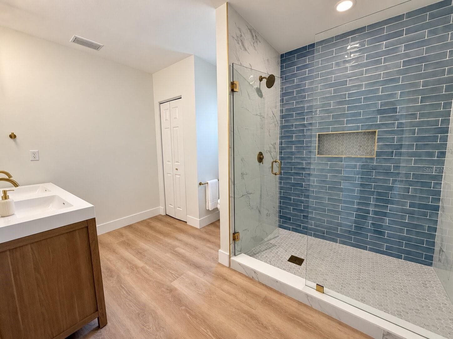 Single Family Residence at 4558 25TH AVE N, ST PETERSBURG, photo 12 of 17