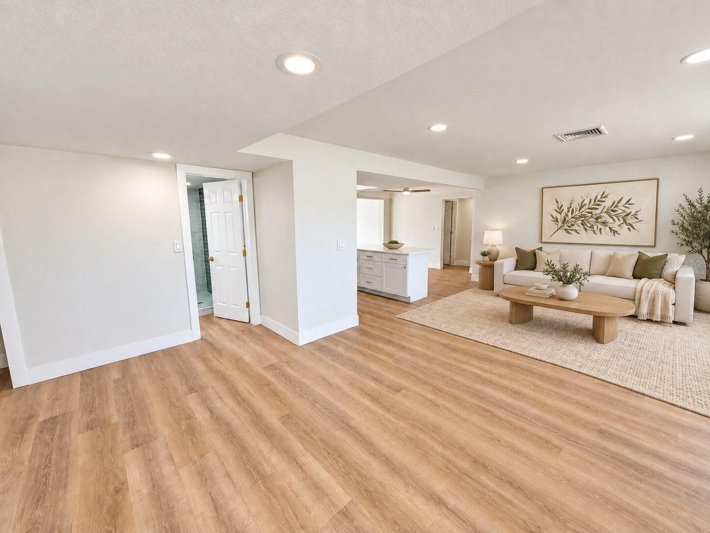 Virtually Staged - 1546 66TH AVE S, ST PETERSBURG