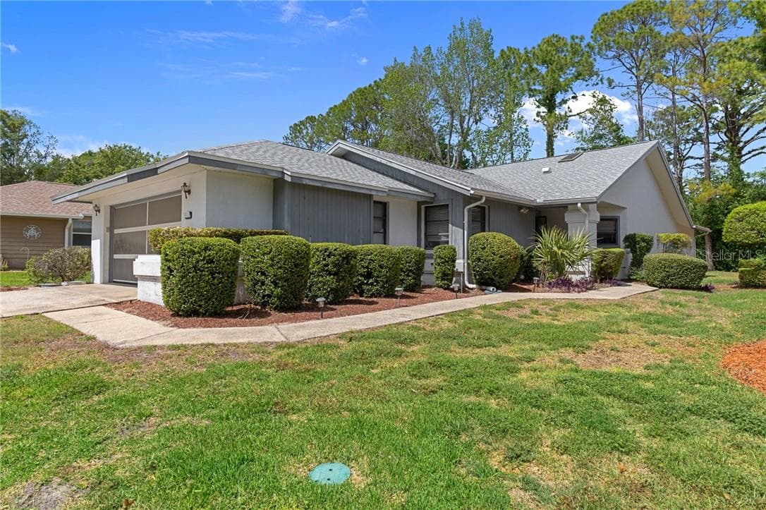 Single Family Residence at 1 Medinah DR W, HOMOSASSA FL 34446, photo 3 of 56