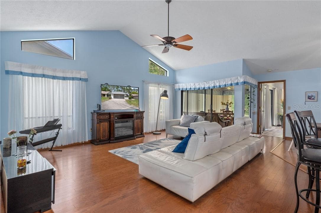 Single Family Residence at 1 Medinah DR W, HOMOSASSA FL 34446, photo 11 of 56