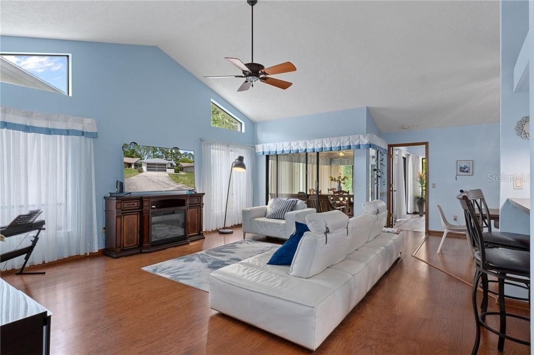 Single Family Residence at 1 Medinah DR W, HOMOSASSA FL 34446, photo 12 of 56